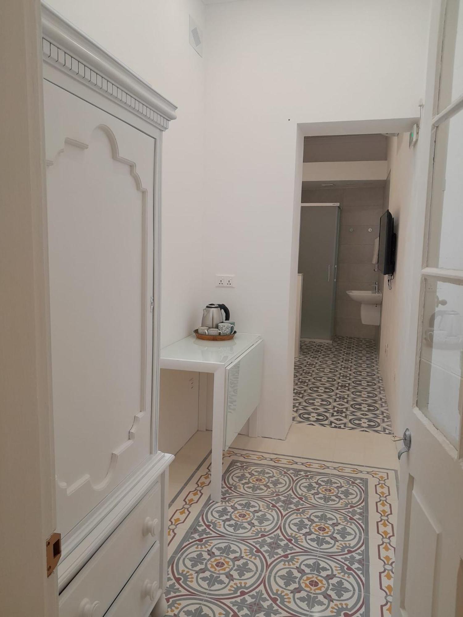 Charming Town House In Cospicua, Valperga Rooms Extérieur photo